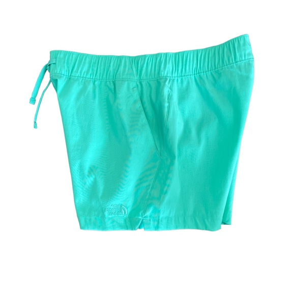 The North Face Pants - North-face Women’s Lime Green  Short Shorts  Tie Zipper Pockets Size Medium
